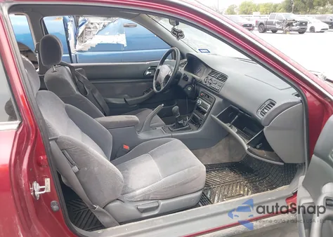 1996 Honda Accord Lx z USA, uszkodzony, nr VIN 1HGCD7133TA015062